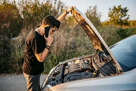 Car Breaks Down in Hattiesburg, MS